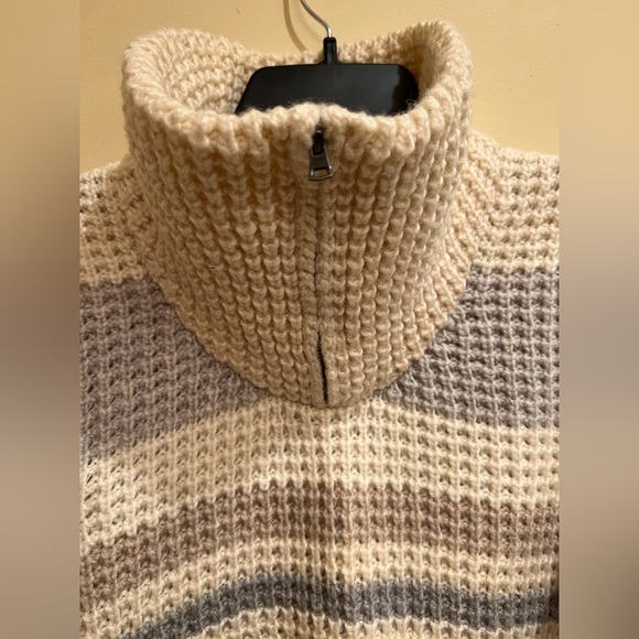 Eddie Bauer 3/4 zip front sweater S - Picture 3 of 9